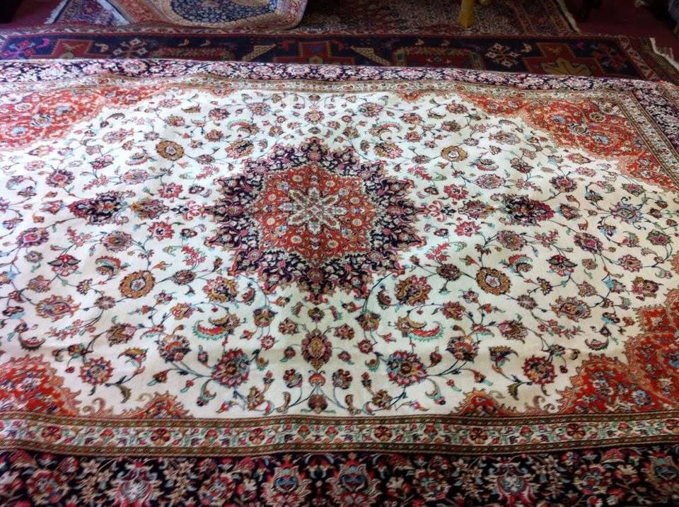 Handgeknüpfte Teppiche in Wien Neubau entdecken